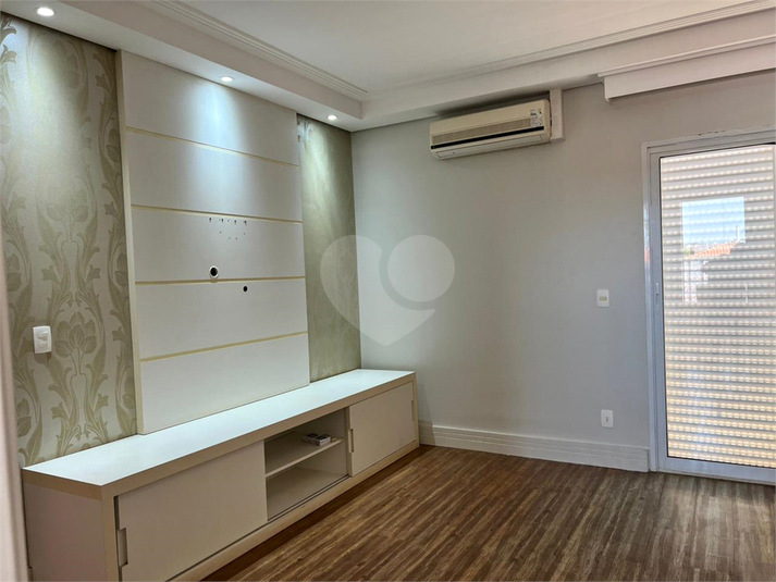 Foto REO1122586