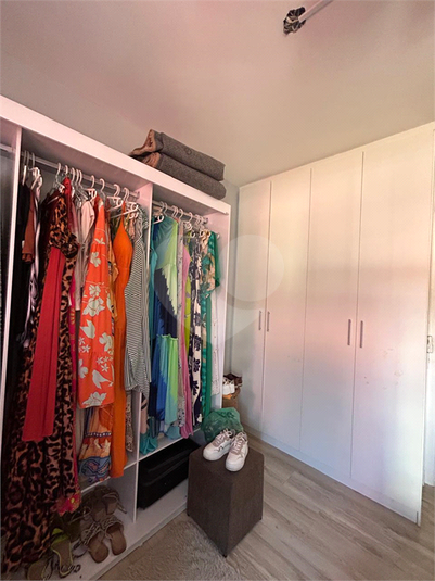 Foto REO1122587
