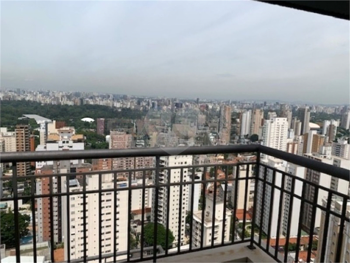 Foto REO1122598