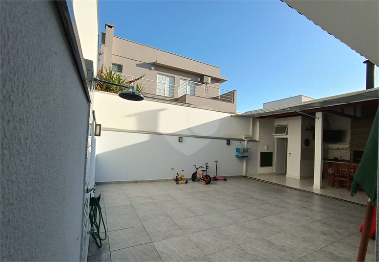 Foto REO1122604