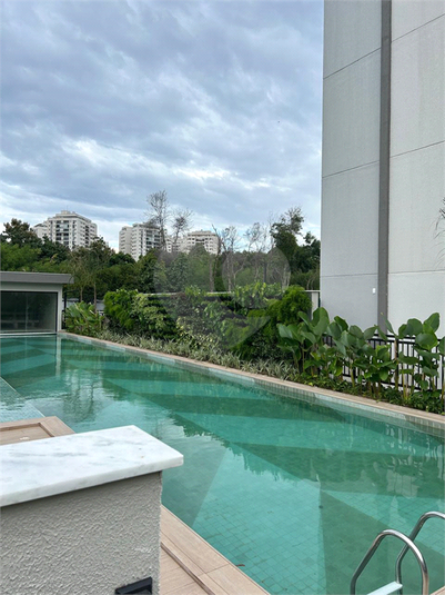 Foto REO1122624