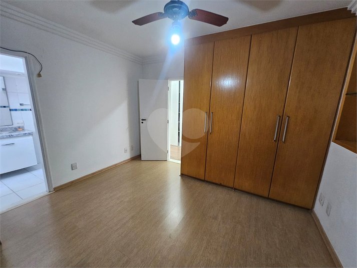 Foto REO1122637