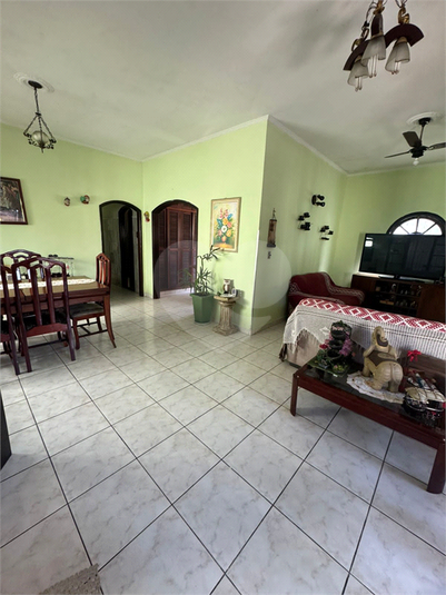 Foto REO1122678