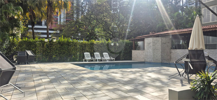Foto REO1122686