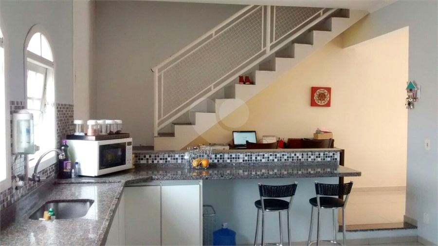 Foto REO1122687