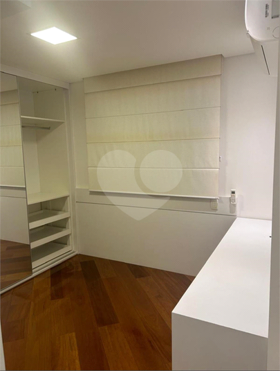 Foto REO1122695