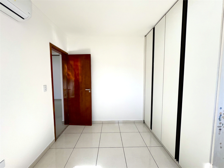 Foto REO1122707