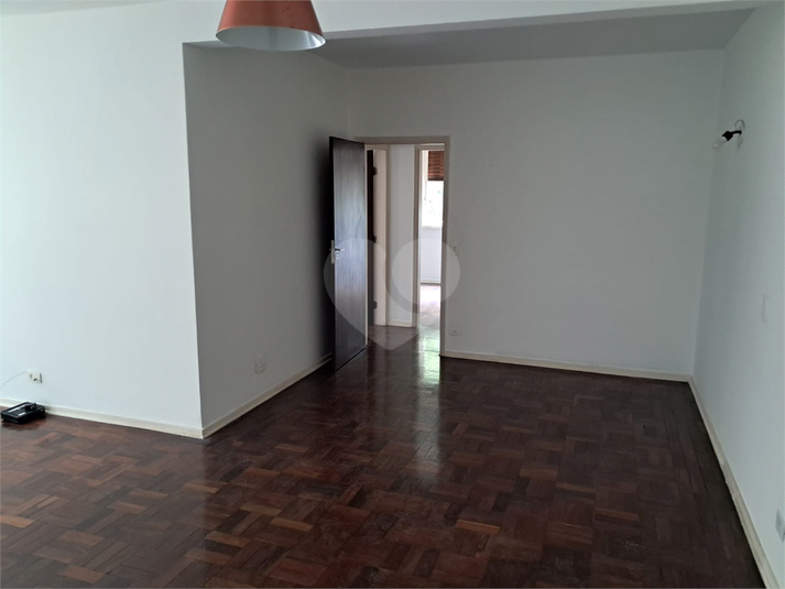 Foto REO1122745