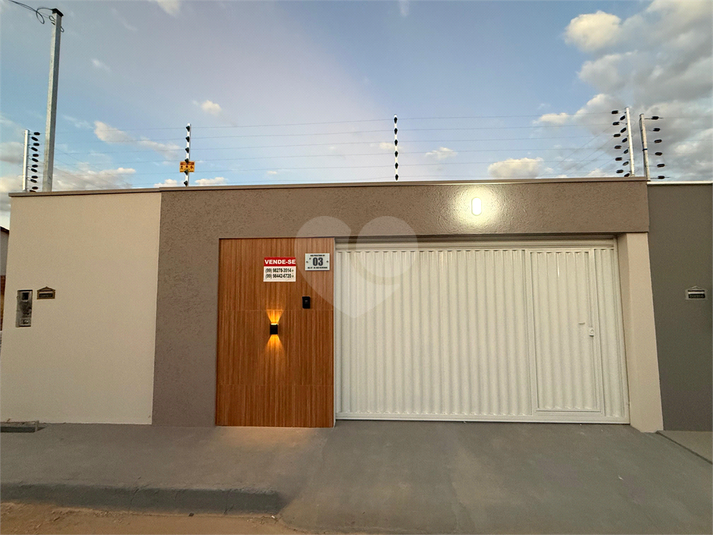 Foto REO1122761