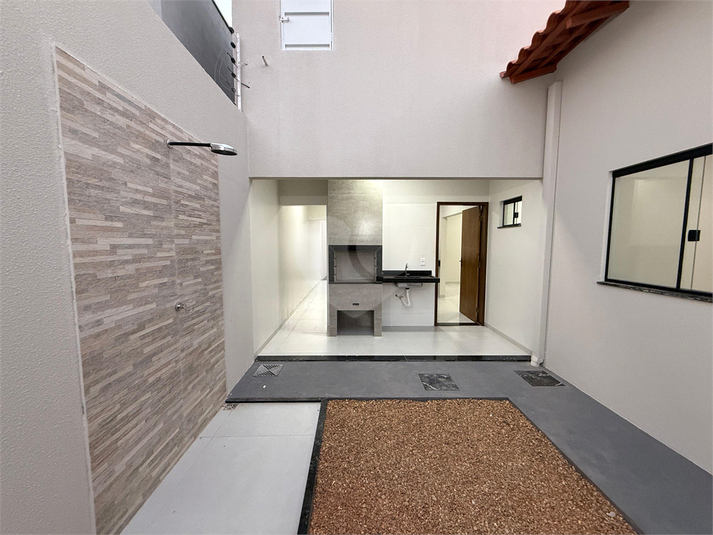 Foto REO1122761