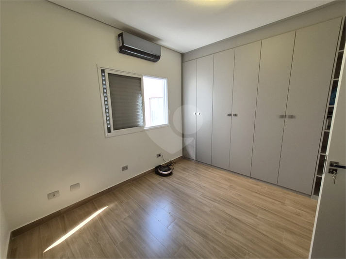 Foto REO1122763