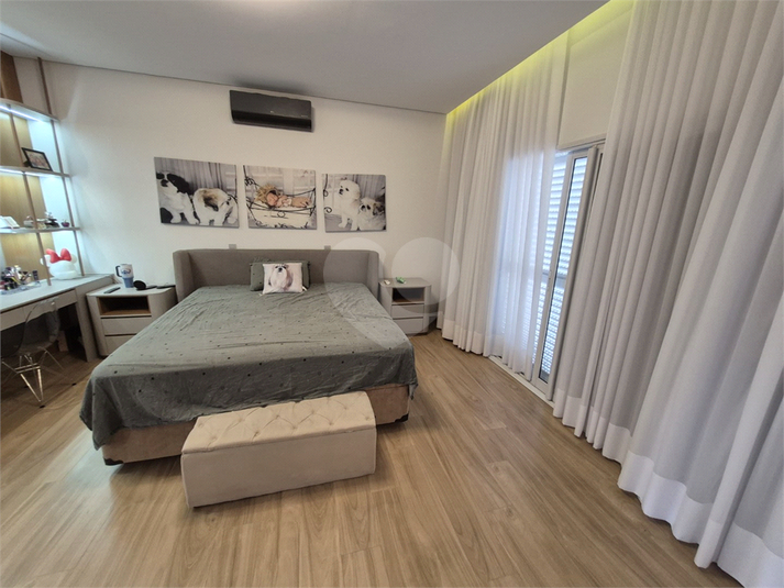 Foto REO1122763