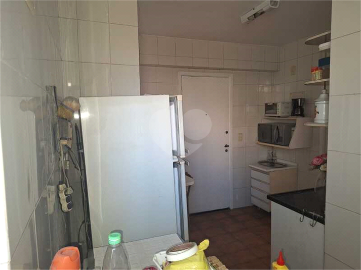 Foto REO1122775