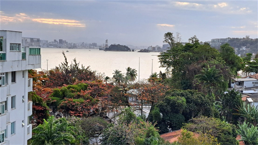 Foto REO1122778