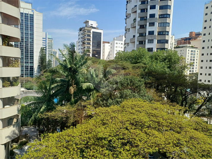 Foto REO1122784
