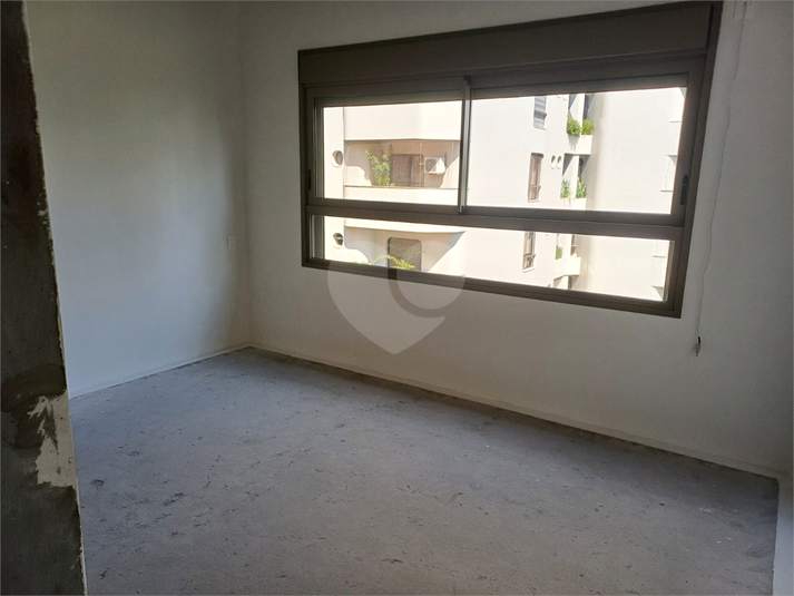 Foto REO1122784
