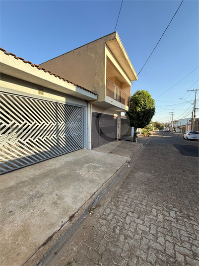 Foto REO1122788