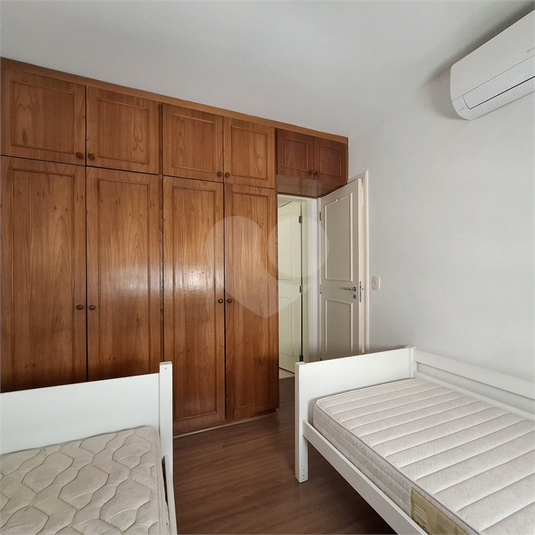 Foto REO1122795