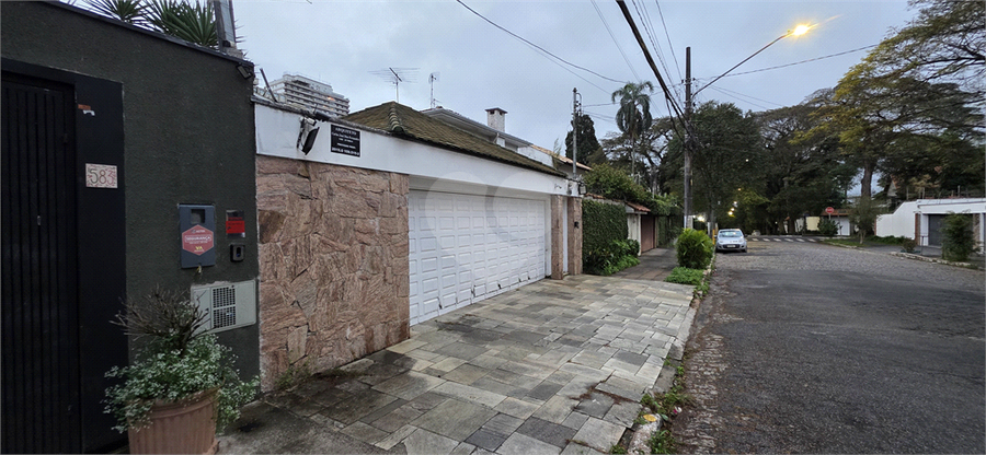 Foto REO1122806