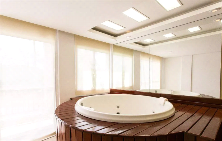 Jacuzzi