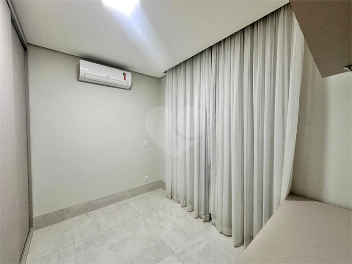 Foto REO1122864