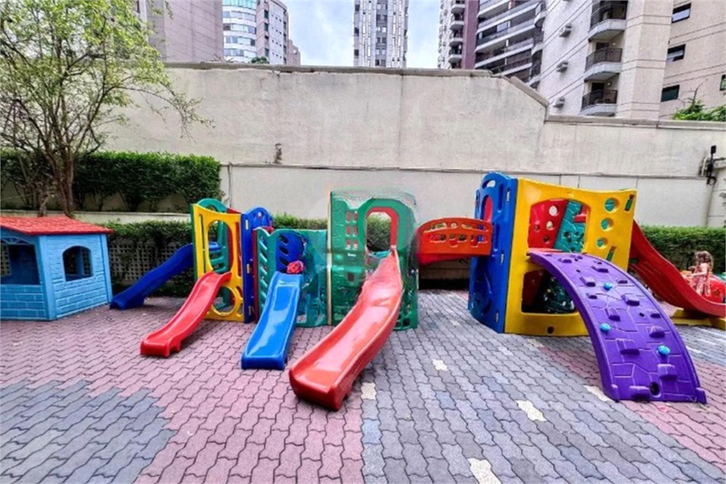 Foto REO1122870
