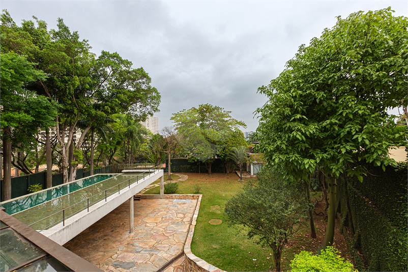 Foto REO1122880