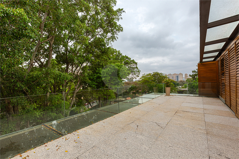 Foto REO1122882