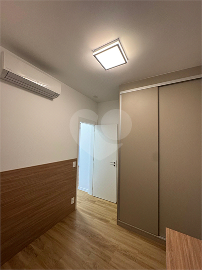 Foto REO1122887