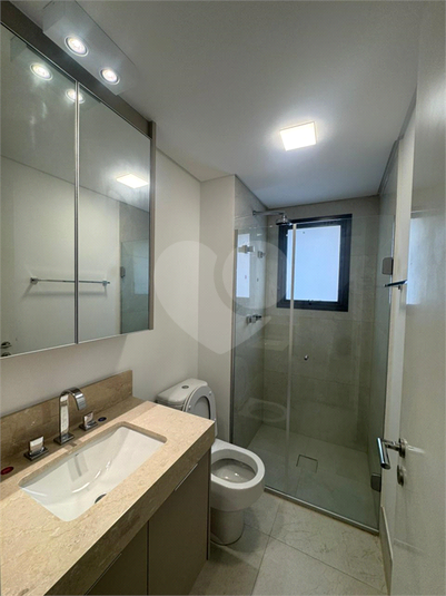 Foto REO1122887