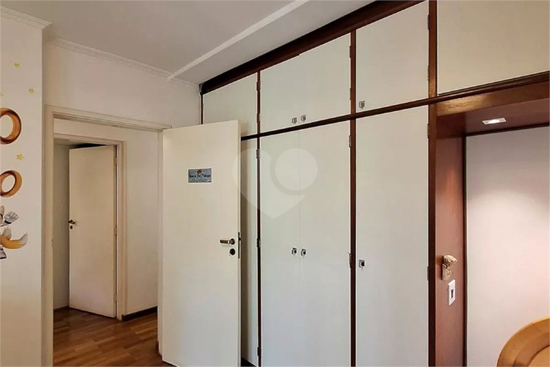 Foto REO1122900
