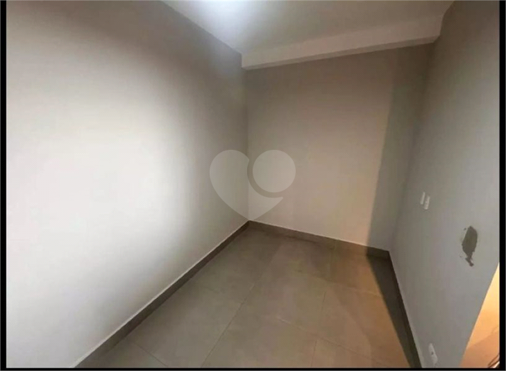 Foto REO1122923