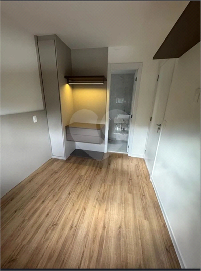 Foto REO1122926