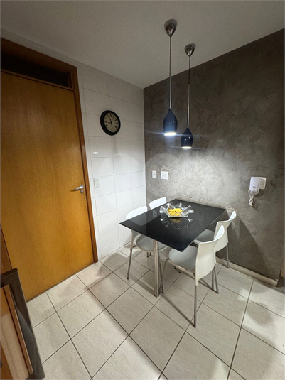 Foto REO1122939