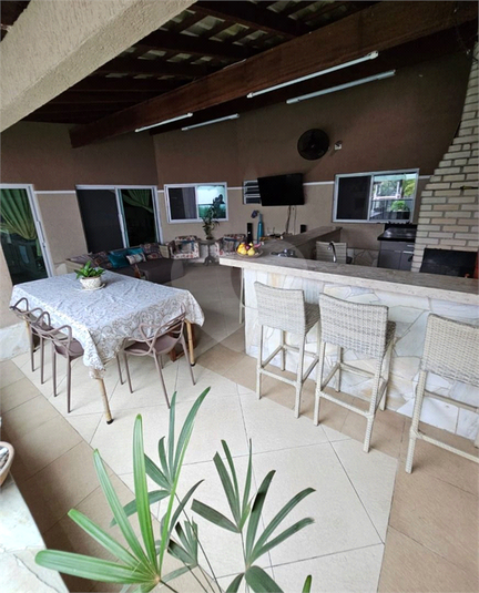 Foto REO1122961