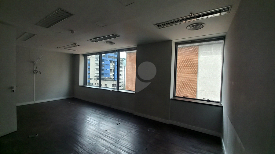 Foto REO1122981