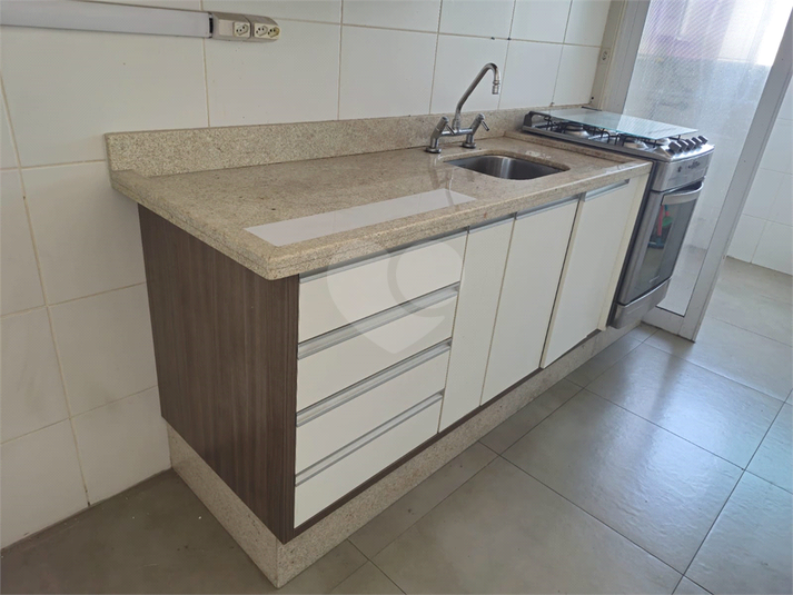 Foto REO1123003