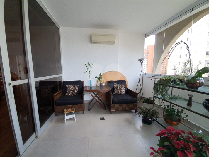 Foto REO1123035