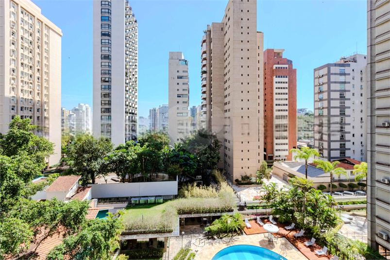 Foto REO1123036
