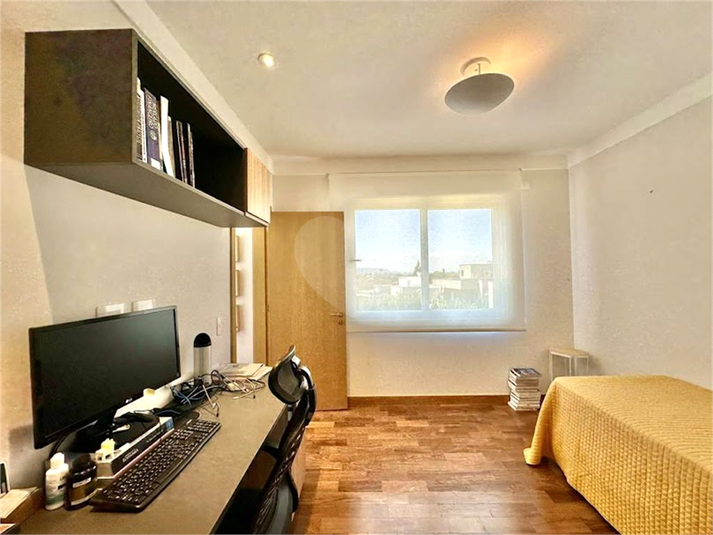 Foto REO1123046