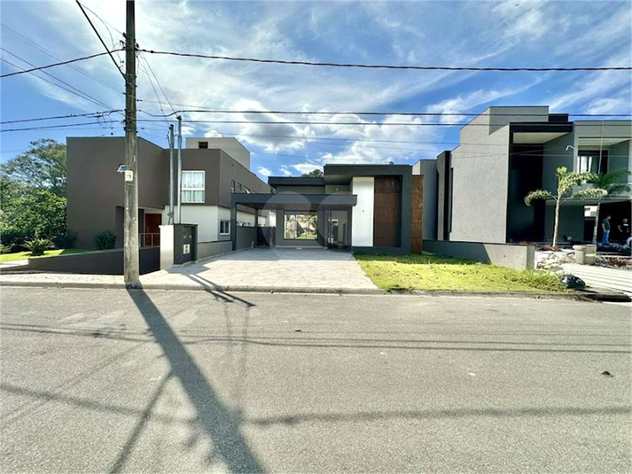 Foto REO1123053