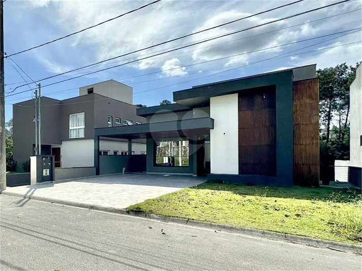 Foto REO1123053