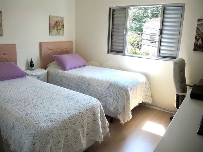Foto REO1123063