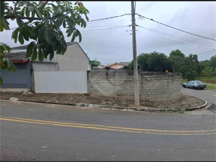 Foto REO1123068