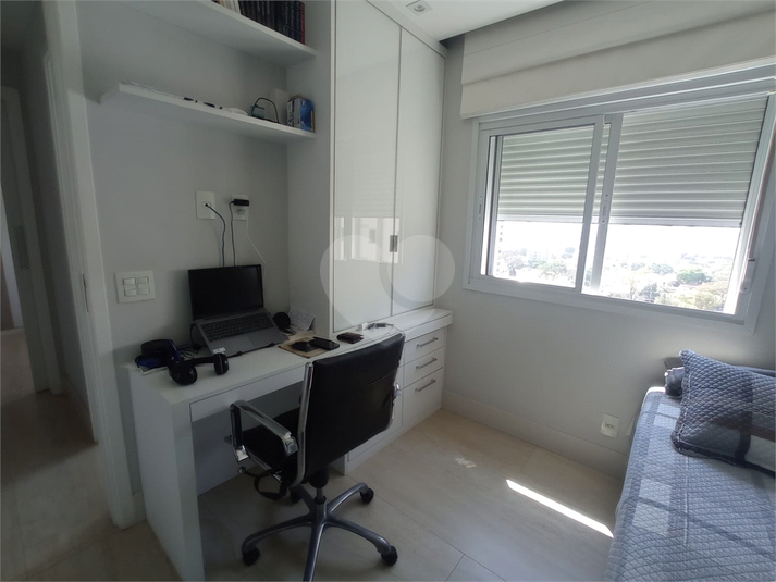 Foto REO1123070