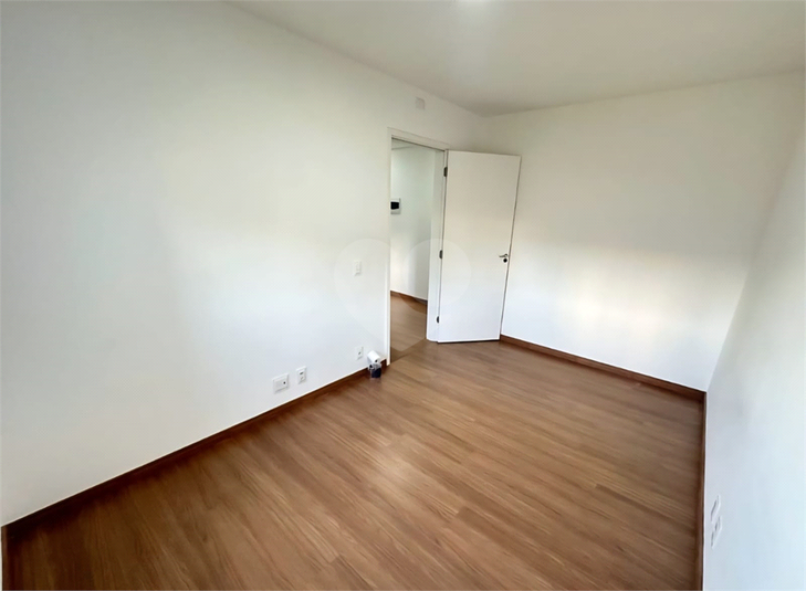 Foto REO1123077
