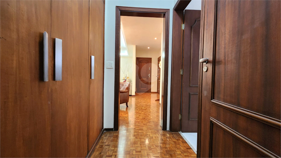 Foto REO1123080