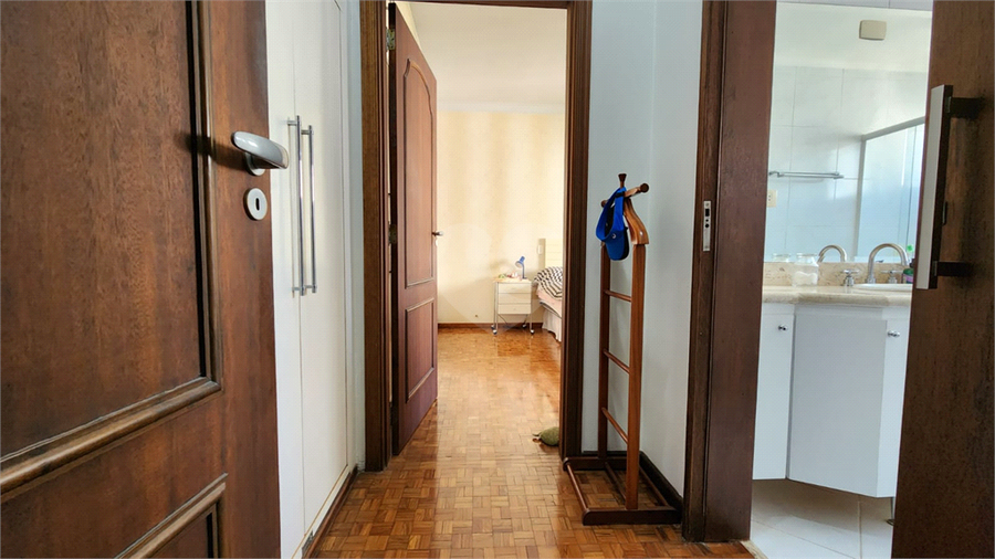 Foto REO1123080