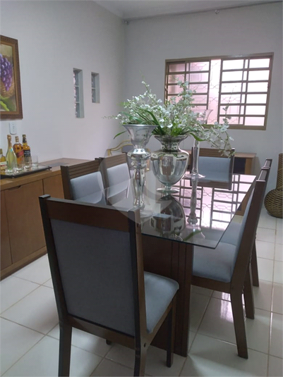 Foto REO1123143