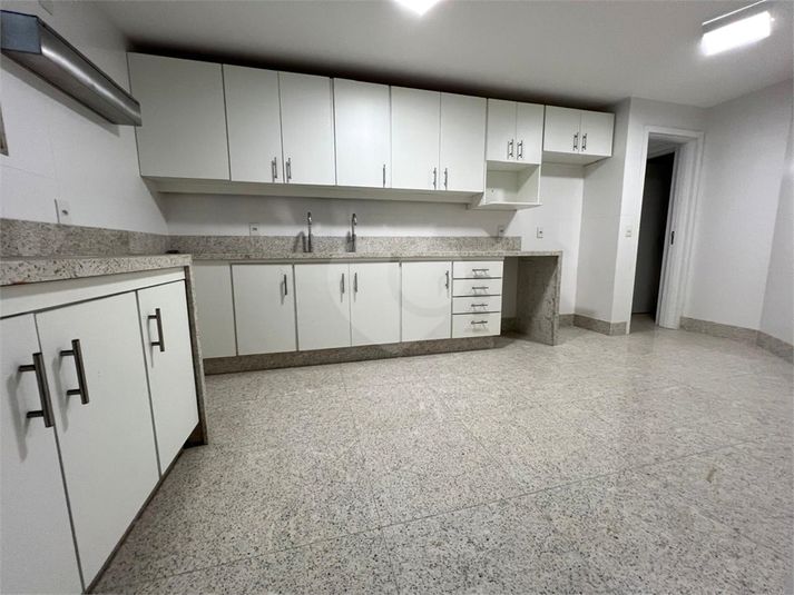 Foto REO1123162